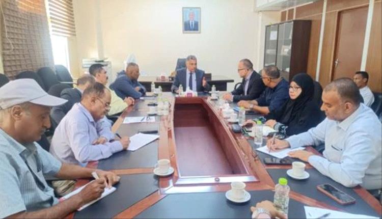 مباحثات لتنفيذ مشروع الصرف الصحي في دار سعد